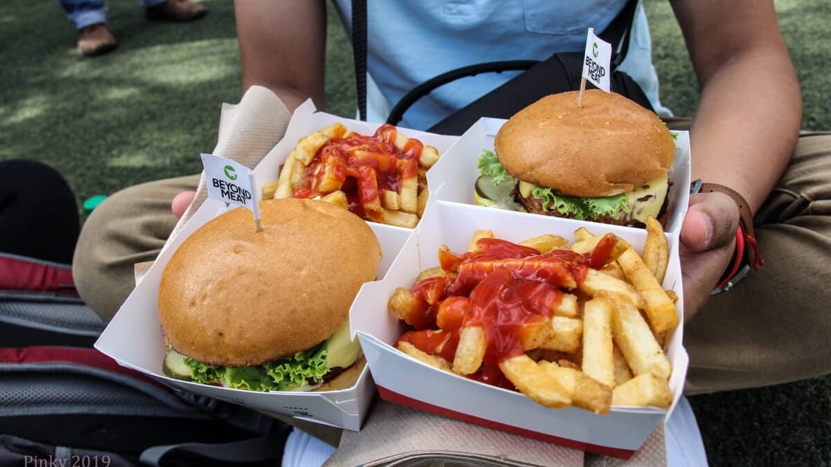 Festival vegano ocupa a Nathan Phillips Square com mais de 100 expositores