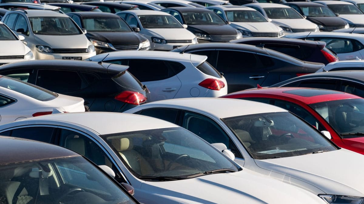 Especialistas debatem os rumos dos preços dos carros no Canadá em 2026