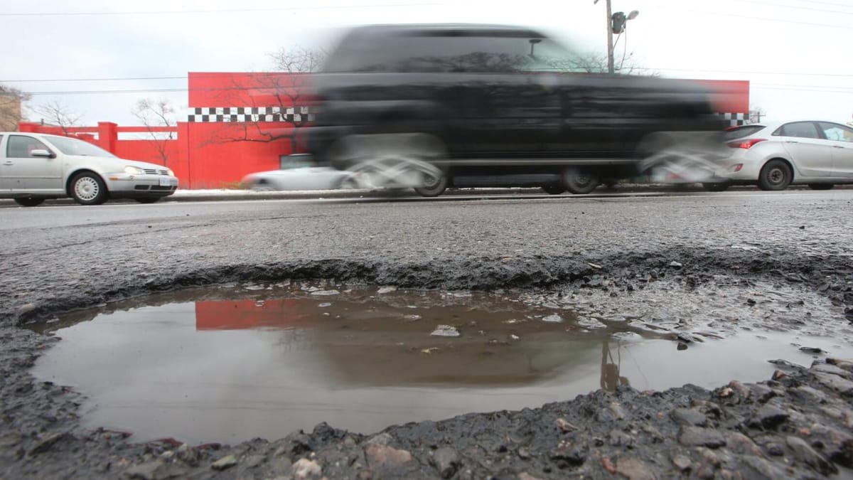 Inverno severo multiplica buracos e reclamações de motoristas