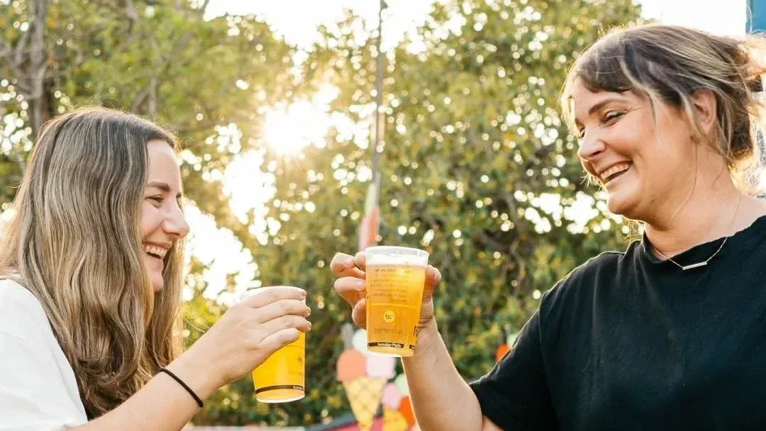 Ontário autoriza público a levar bebidas próprias para eventos ao ar livre