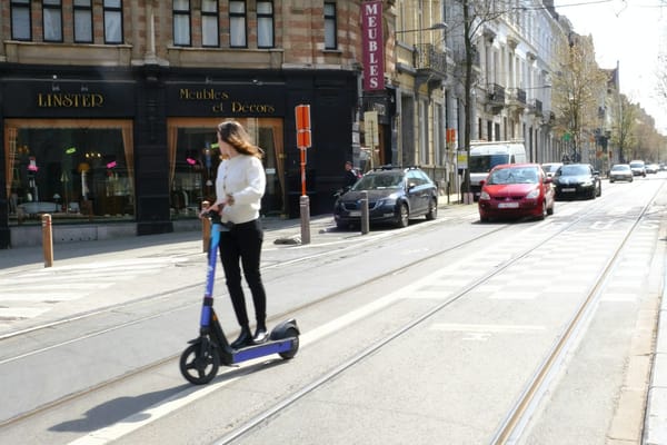 Hospital SickKids relata crescimento de lesões com patinetes e bicicletas elétricas