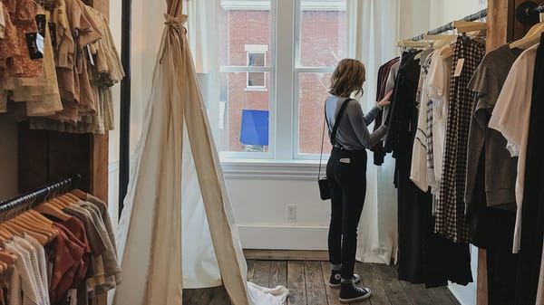 Aluguéis em alta colocam pequenos negócios de Toronto em risco
