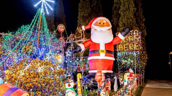 Cinco ruas de Toronto se destacam com luzes de Natal que valem a visita