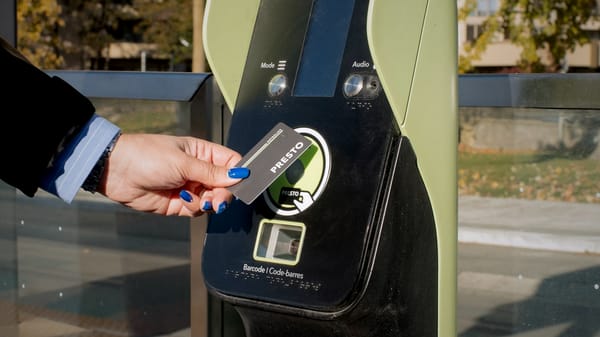 TTC avalia plano que pode gerar economia a passageiros frequentes com viagens grátis