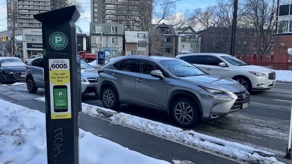 Estacionar na rua pode ficar mais caro em várias áreas da cidade